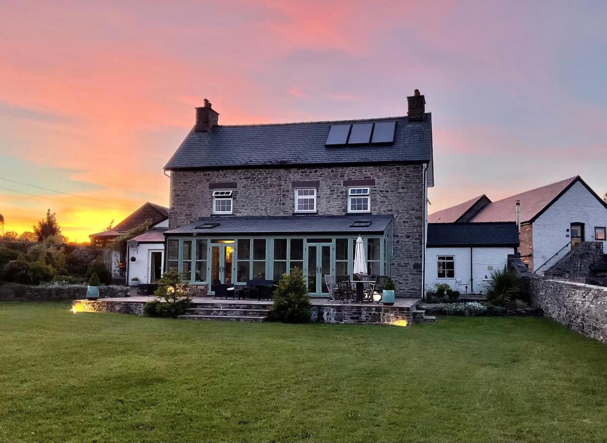 Ty Newydd B&B Brecon Exterior photo